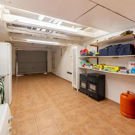 In With Kitchen